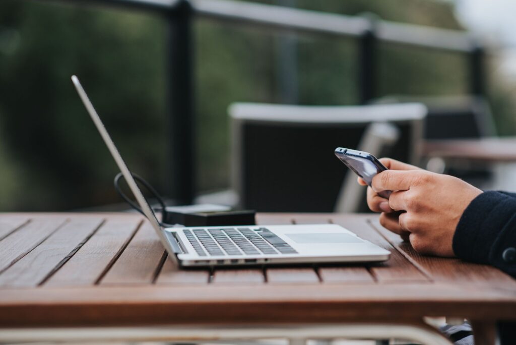 1Fichier et la compatibilité mobile : Application et site web: 1Fichier compatibilité mobile : l'essentiel à savoir 1Fichier et la compatibilité mobile : Application et site web — 1Fichier compatibilité mobile : l'essentiel à savoir